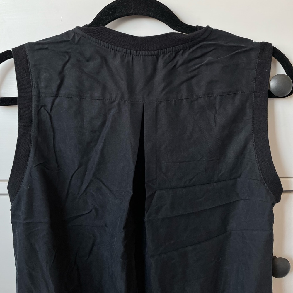Bench Zip-up Romper - Picture 4 of 8